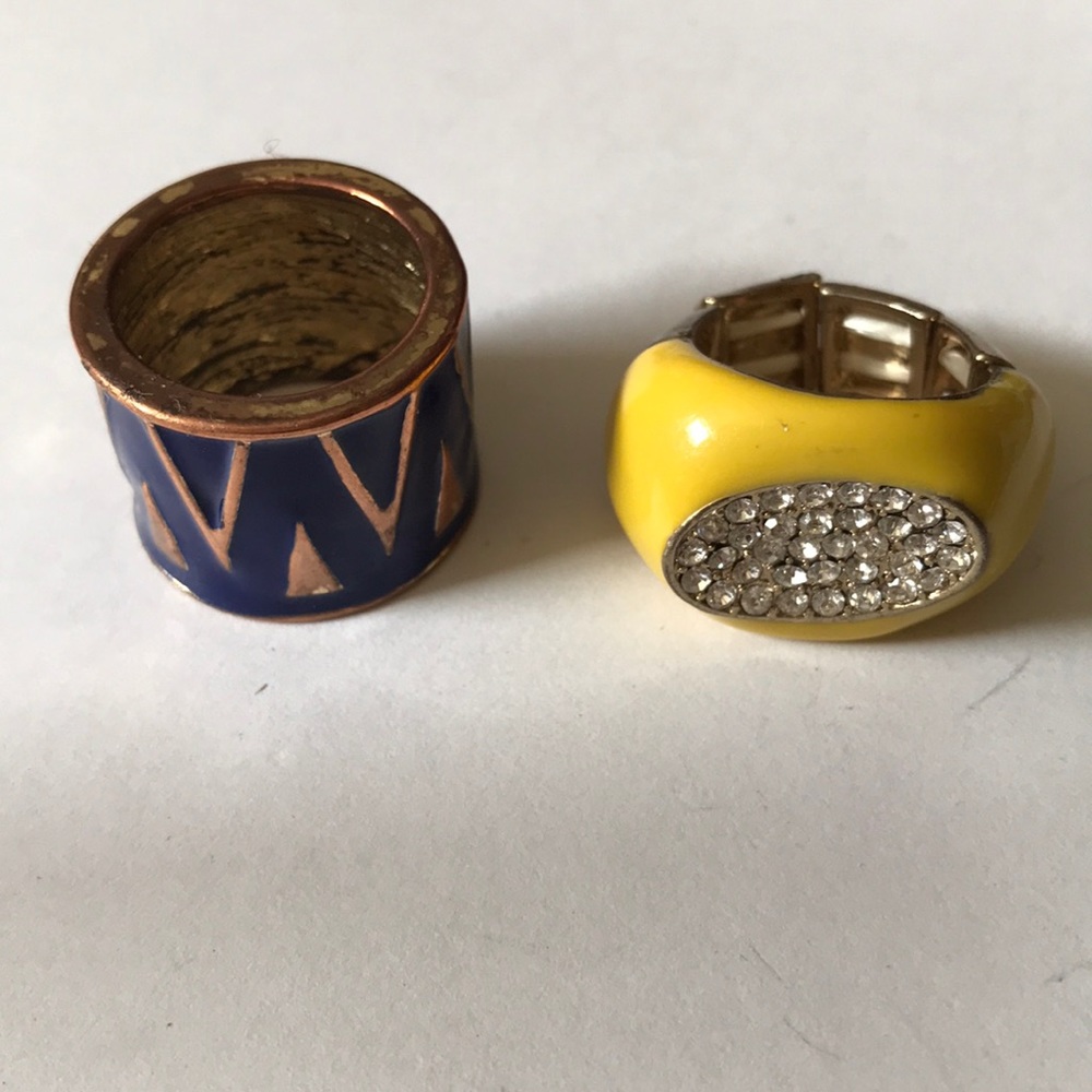 2 enamel rings